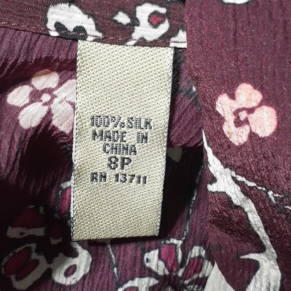 i.e. Silk shirt ie m 8 petite 8p pm mp burgundy red top blouse paisley floral - Picture 6 of 6